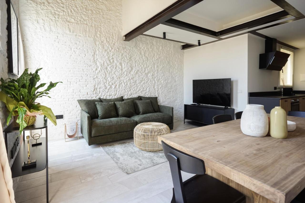 קליארי Su Meri Stampace - Luxury Apartment City Center מראה חיצוני תמונה