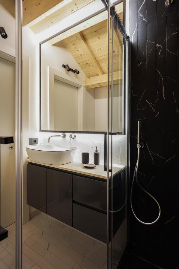 קליארי Su Meri Stampace - Luxury Apartment City Center מראה חיצוני תמונה